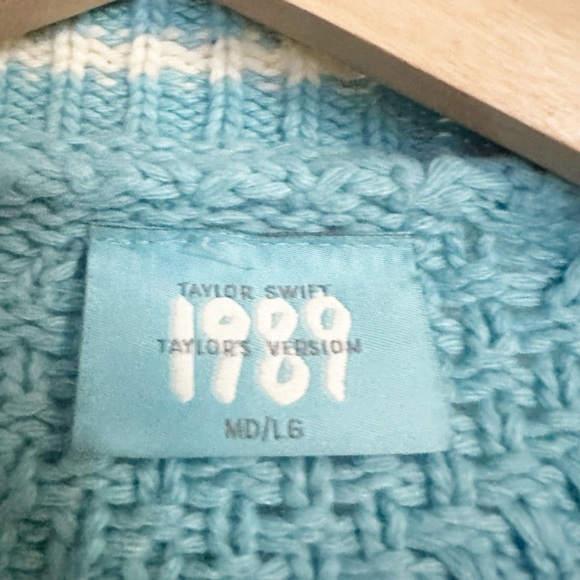 Taylor Swift 1989 Euros Tour Blue Cardigan Sz M/L - Picture 4 of 8